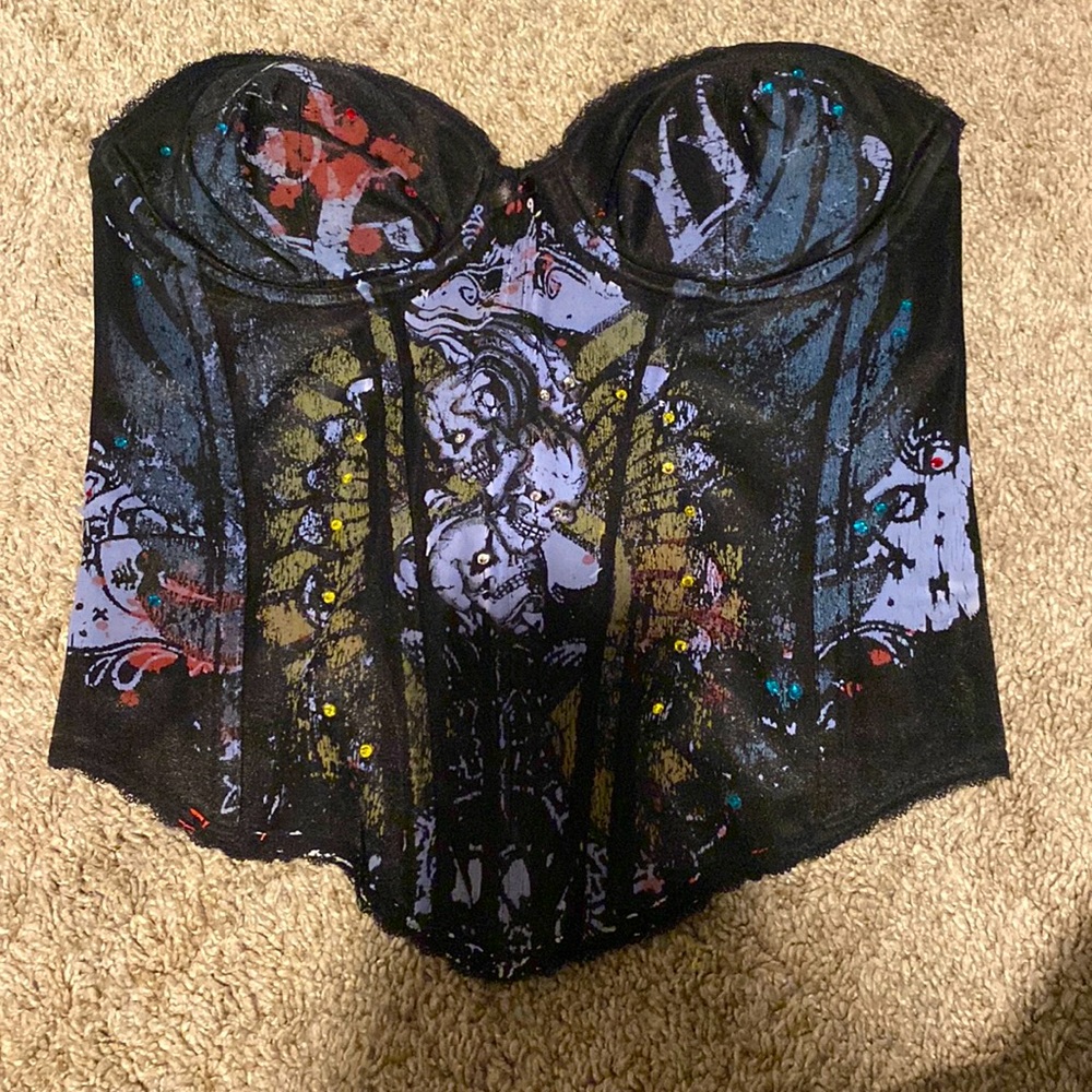 Scull gem corset